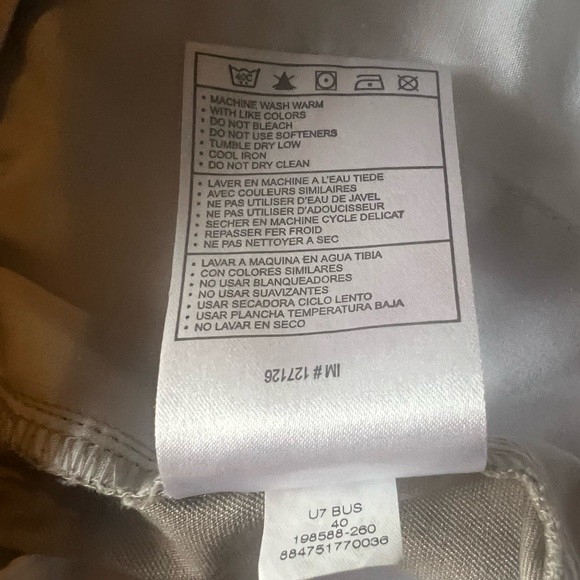 Nike Golf Mens Size 40 Beige Pleated Shorts. - Picture 9 of 9